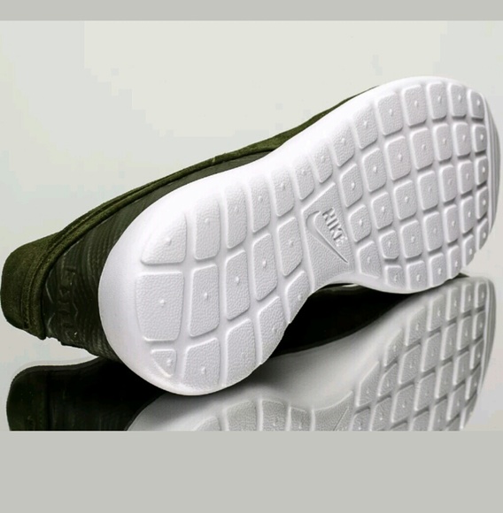 Nike size 8.5 Legion Tempo 5 - Picture 3 of 4